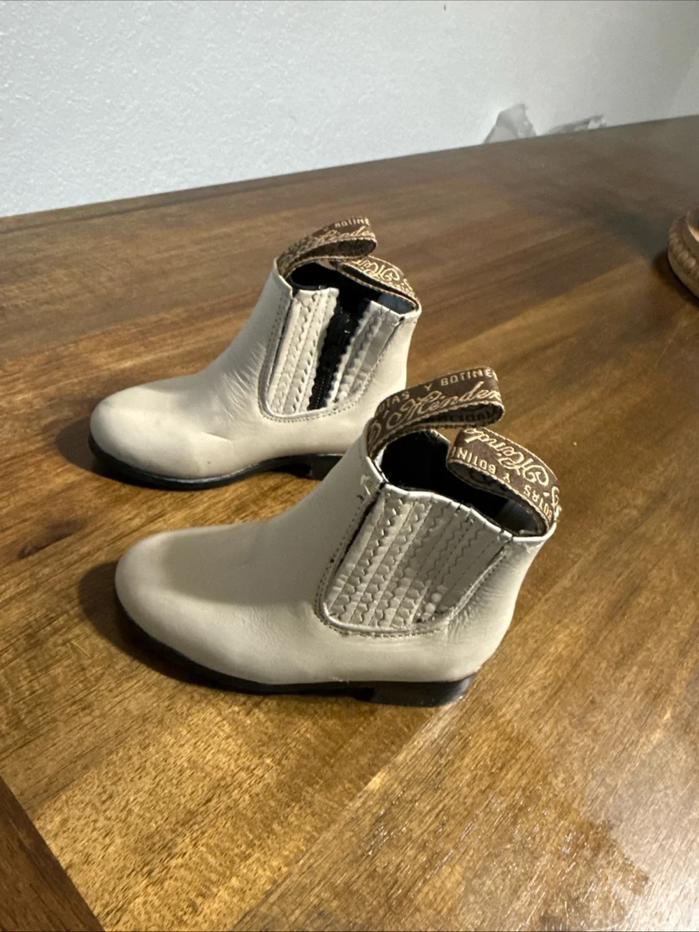 Infant Toddler Short Ankle Leather Boot size 13.5 D’Mendez